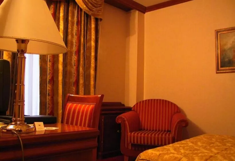 Fotos del hotel President:  9