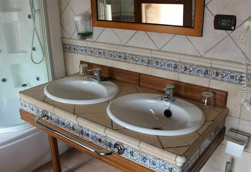 Fotos del hotel Hospedería Castillo del Papa Luna:  14