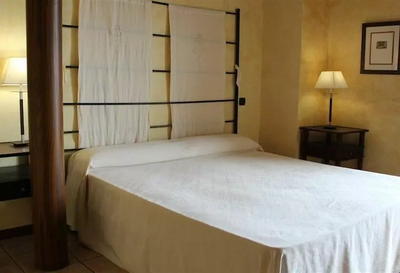 Fotos del hotel Hospedería Castillo del Papa Luna:  20