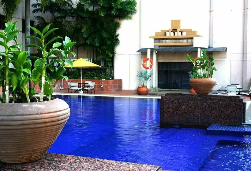 Fotos del hotel Grand Seasons:  2