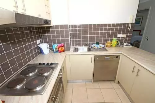 Fotos del hotel Surfers Plaza Resort:  7