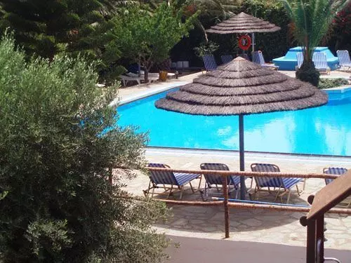 Fotos del hotel Mikro Village:  8