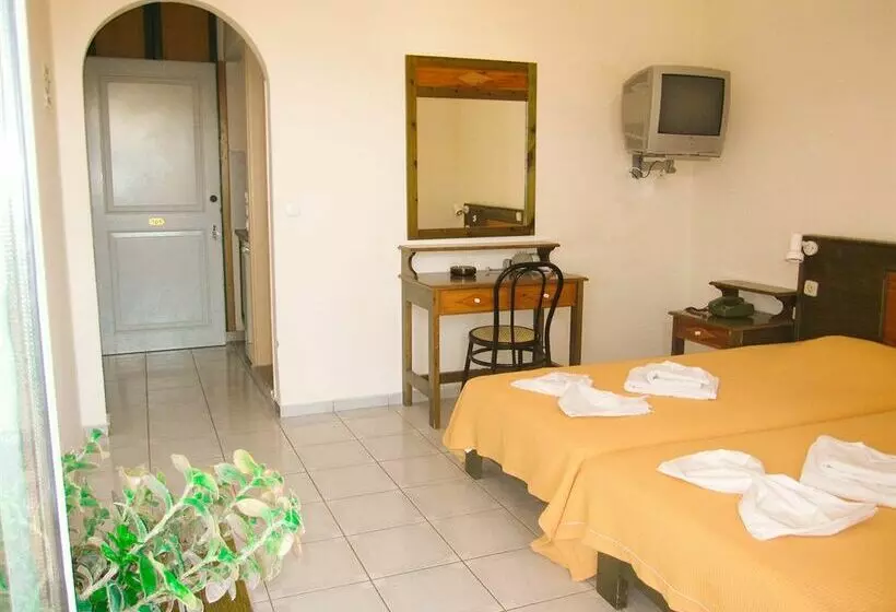 Fotos del hotel Mikro Village:  2