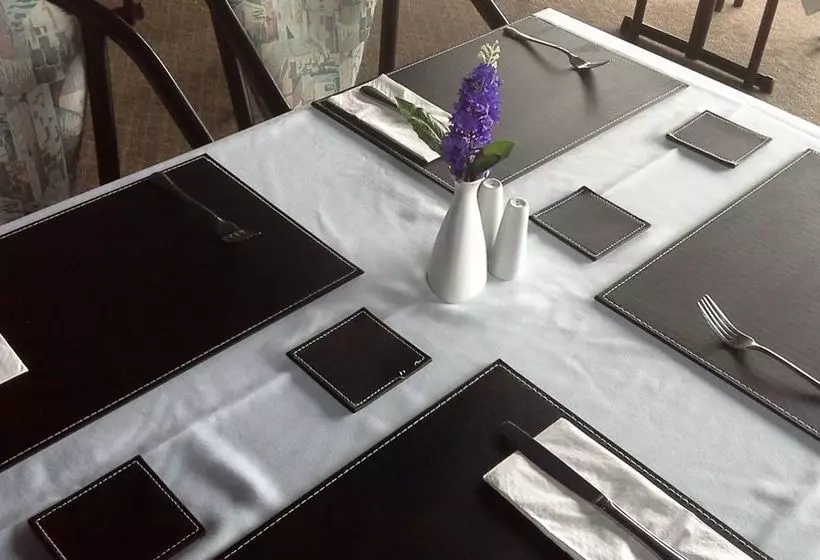 Fotos del hotel Cluden Park Motor Inn:  15