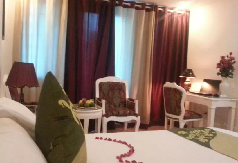 Hanoi Capital Hotel