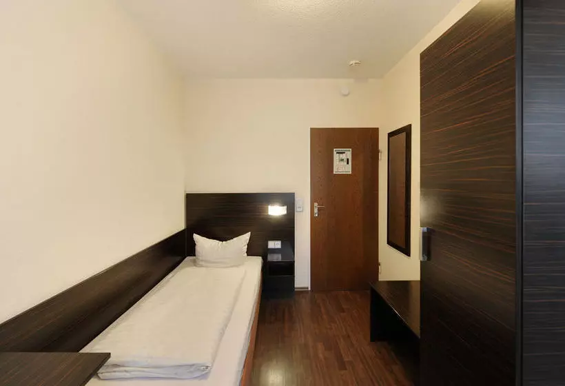 Fotos del hotel Fair Hotel Europaallee:  7