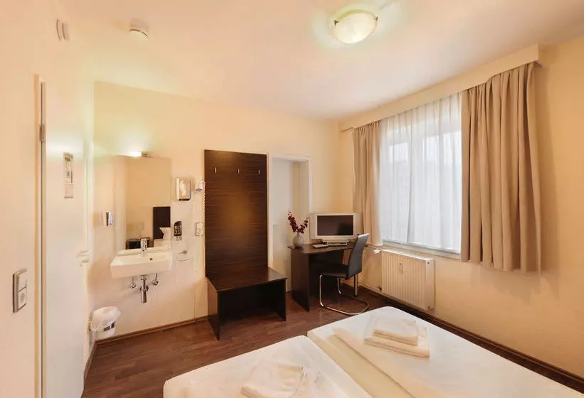 Fotos del hotel Fair Hotel Europaallee:  15