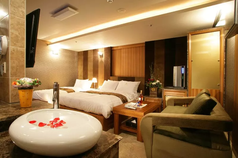 Fotos del hotel Elleinn:  14