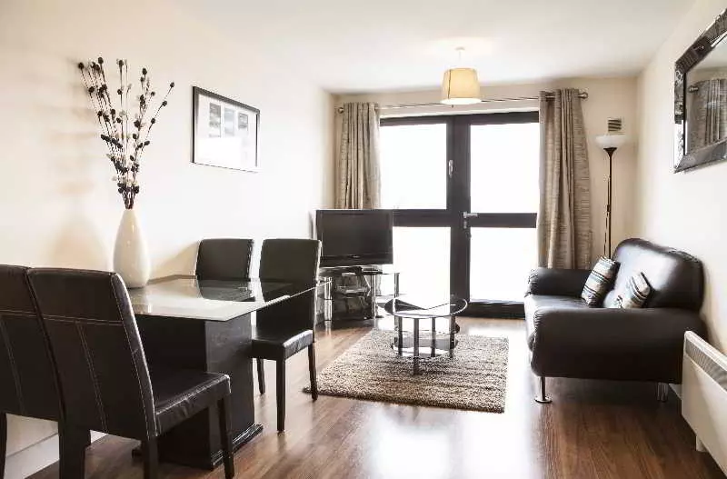 Fotos del hotel Cheltenham Plaza:  9