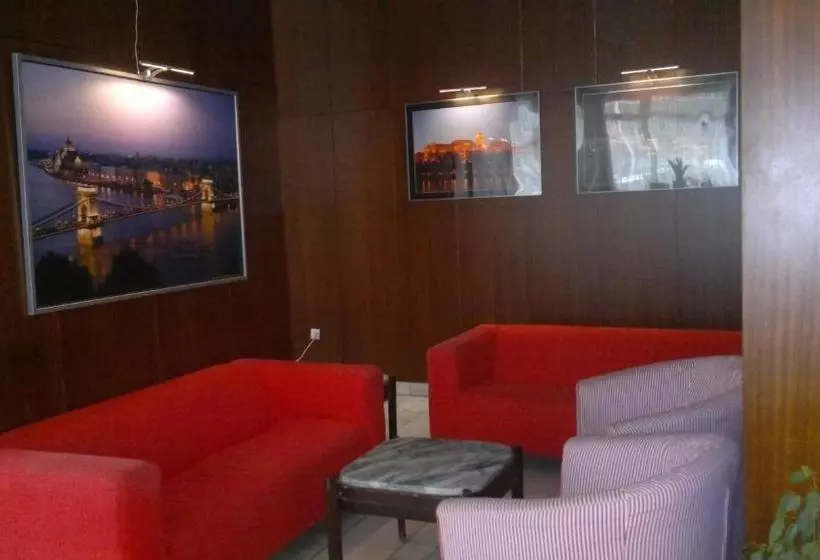 Fotos del hotel Budapest Center House:  2