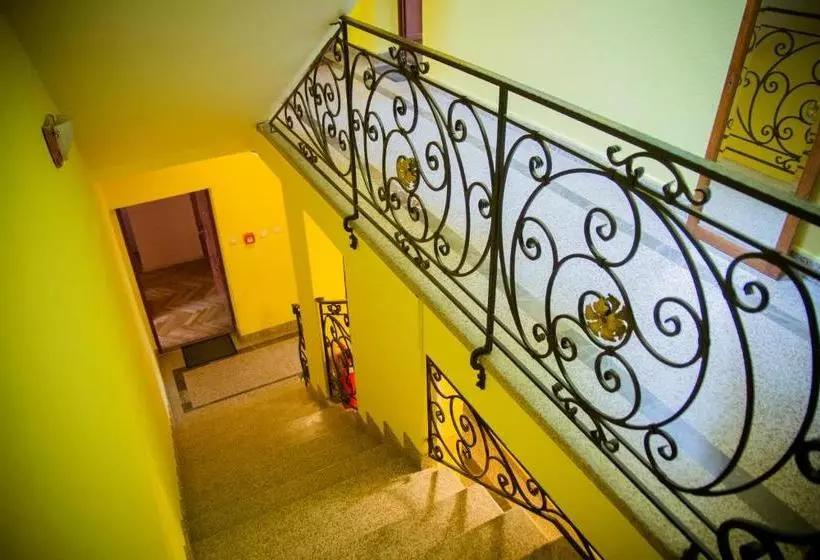 Fotos del hotel Vila Ile De France:  7