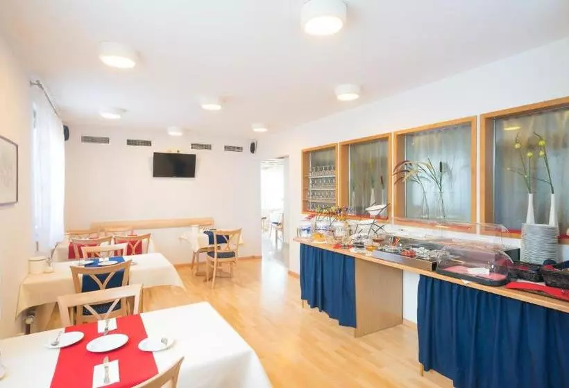 Fotos del hotel Hirschengarten:  3