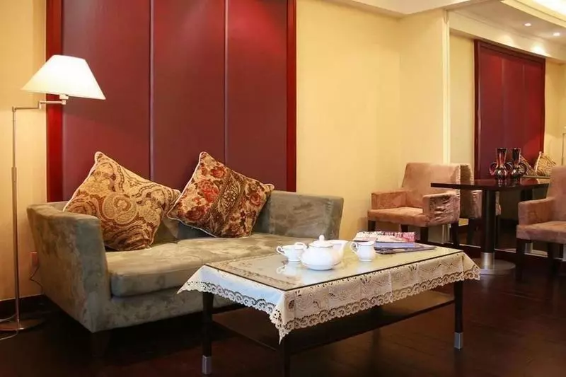 Fotos del hotel New Space Time Ruili:  12