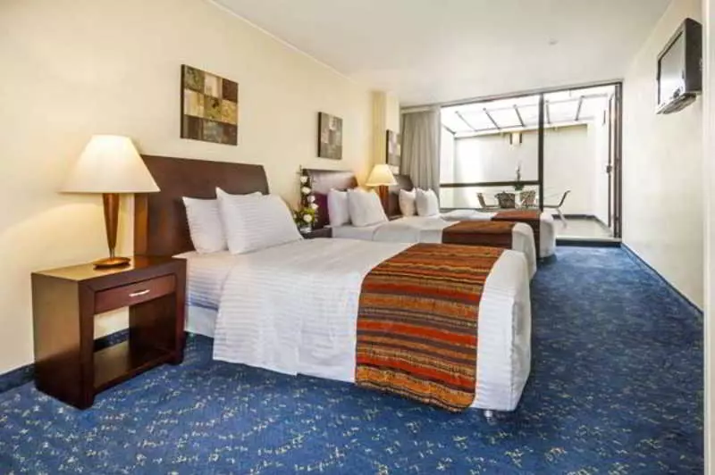 Fotos del hotel 51 Plaza:  21