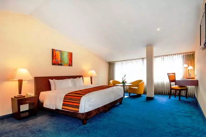 Fotos del hotel 51 Plaza:  13