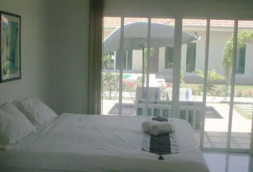 Fotos del hotel Garden Hills Resort:  25