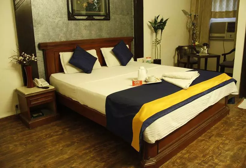 Fotos del hotel Oyo Rooms Gaffar Market 1:  8