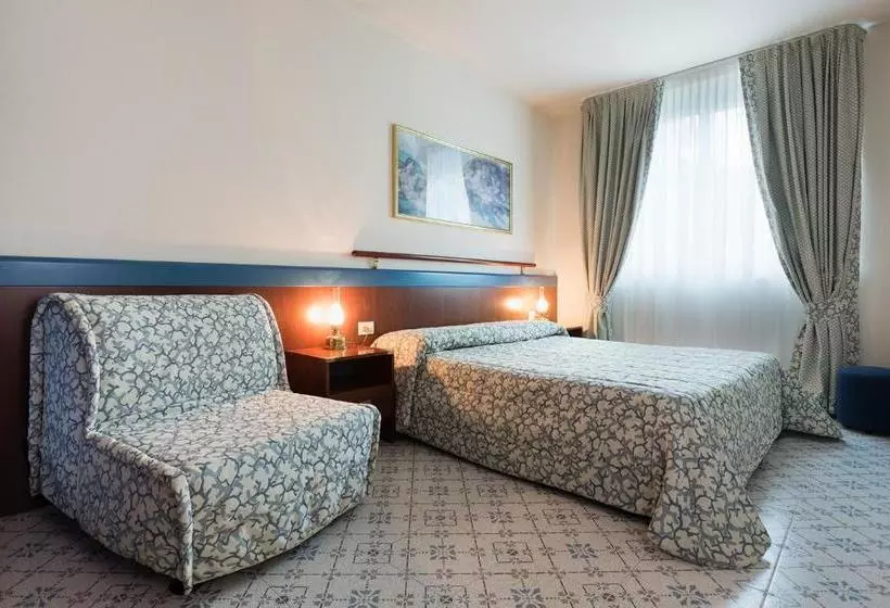 Fotos del hotel Apart Holiday:  16