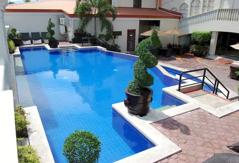 Fotos del hotel Subic Bay Travelers  & Event Center:  3