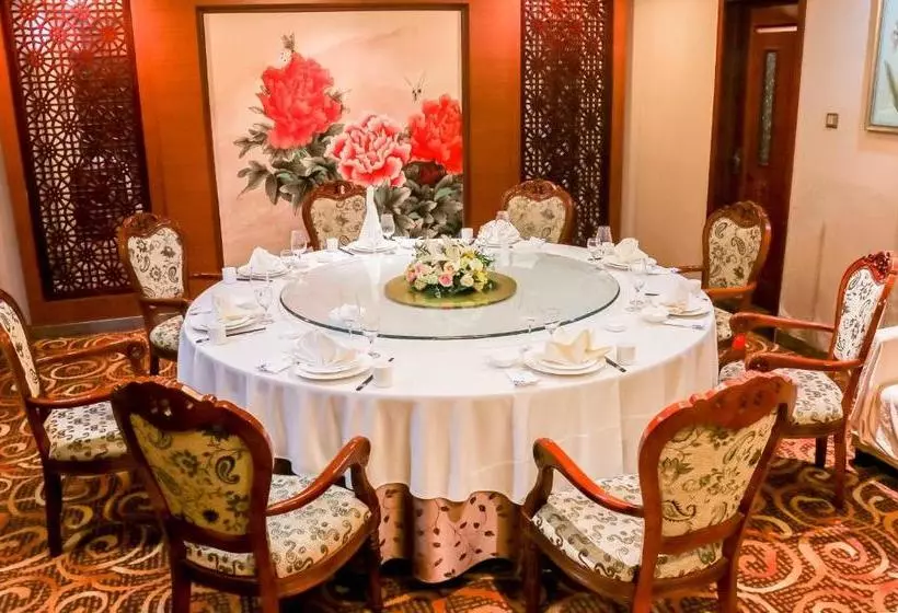 Fotos del hotel Qingdao Jinhong Sea View Holiday:  3