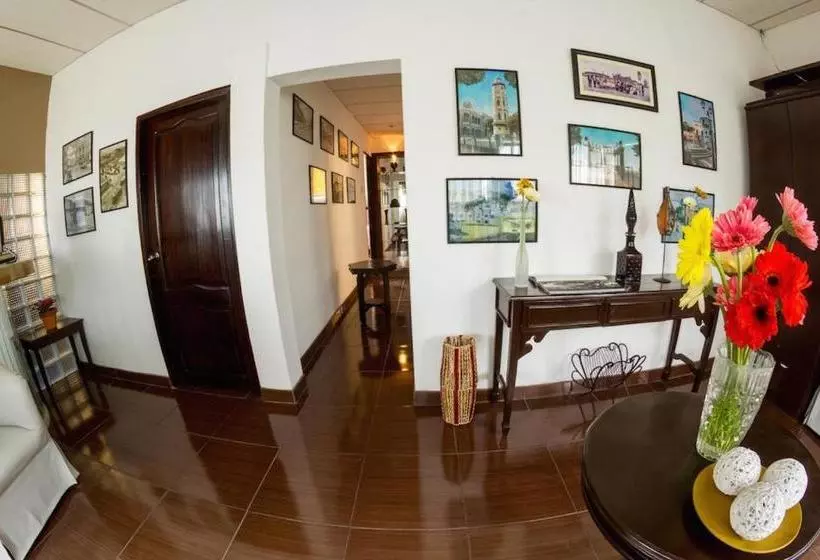 Fotos del hotel Hostal Villa 97:  11