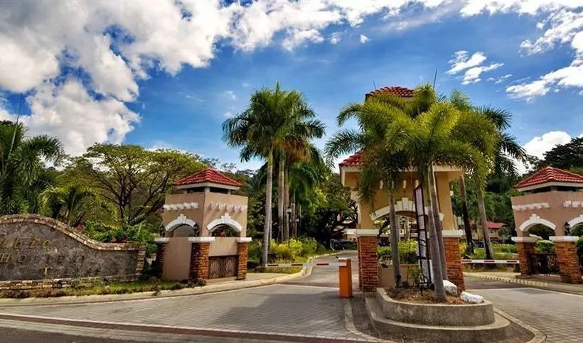 Fotos del hotel Subic Holiday Villas:  18