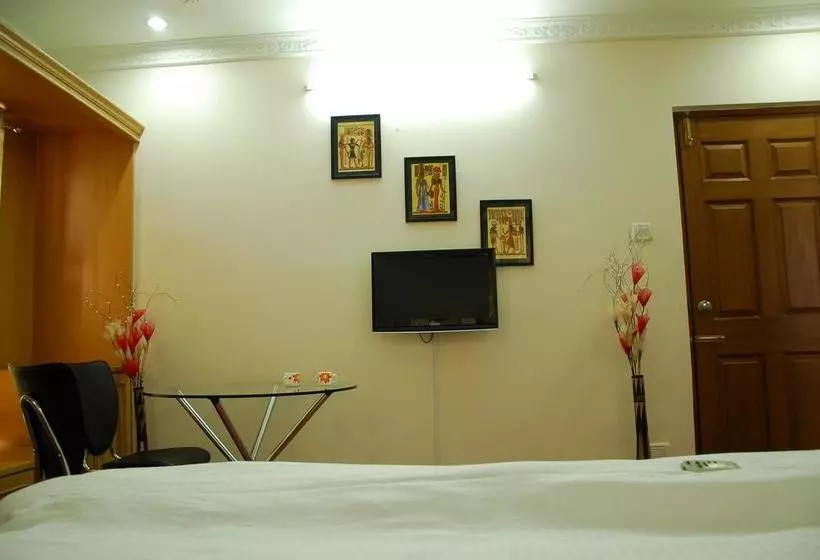 Fotos del hotel Kp Suites:  22