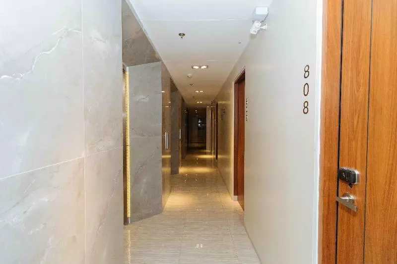 Fotos del hotel Reddoorz Premium Near Ust Hospital:  3