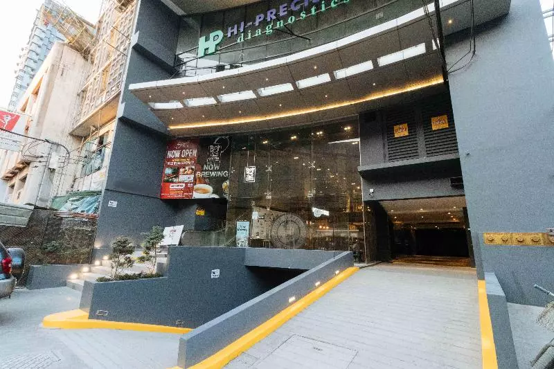 Fotos del hotel Reddoorz Premium Near Ust Hospital:  12