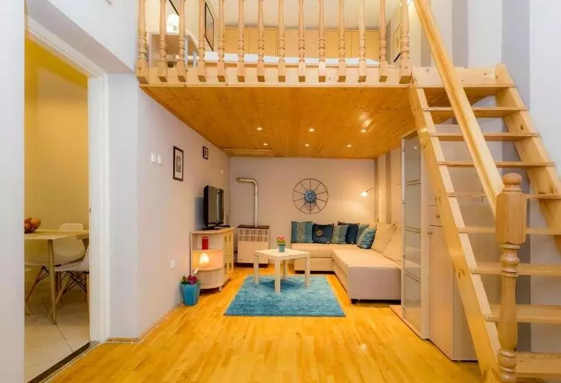 Fotos del hotel Souper Apartments Downtown:  13