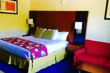 Charles River Motel - Boston