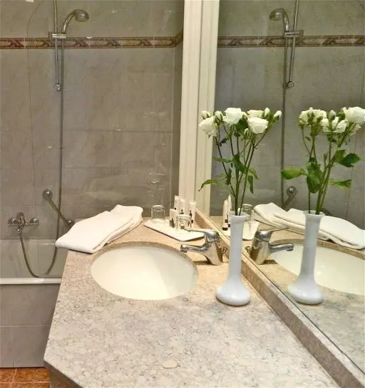 Fotos del hotel B4 Park Nice:  11