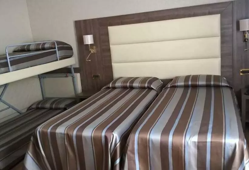 Fotos del hotel Ranieri:  11