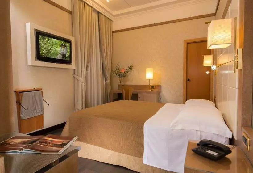 Fotos del hotel Ranieri:  2