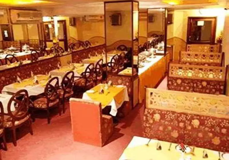 Fotos del hotel Grand Sartaj:  4