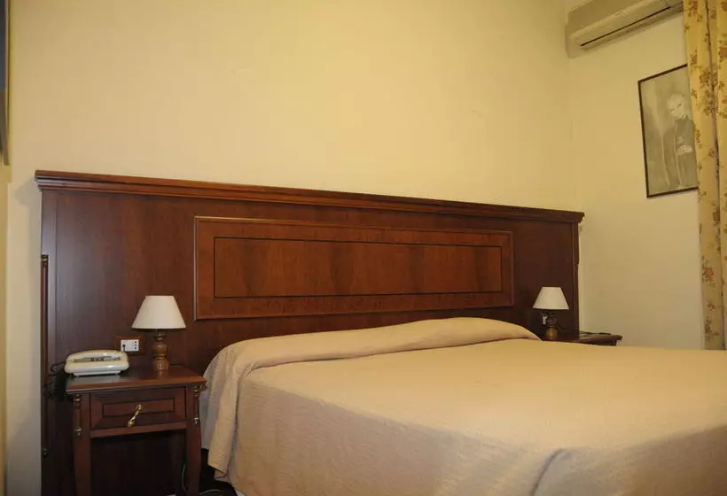 Fotos del hotel Cinecittà:  13