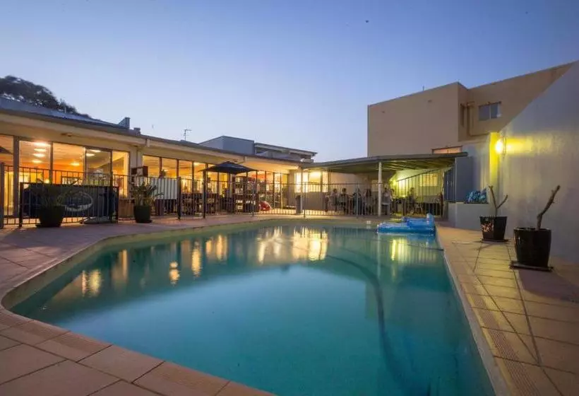 Sydney Beachouse Yha