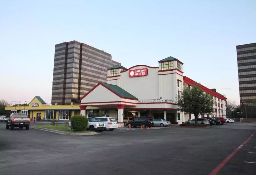Gateway Hotel Dallas