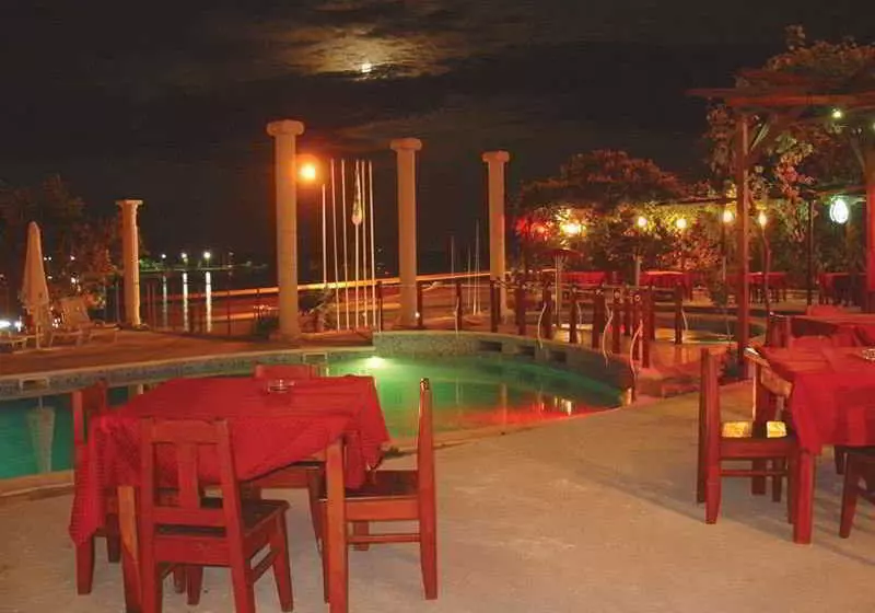 Fotos del hotel Menabria:  5