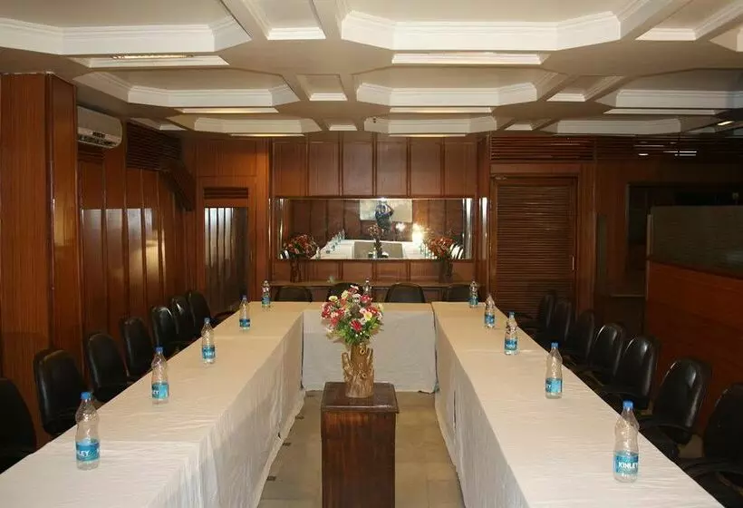 Fotos del hotel Rahul Palace:  4