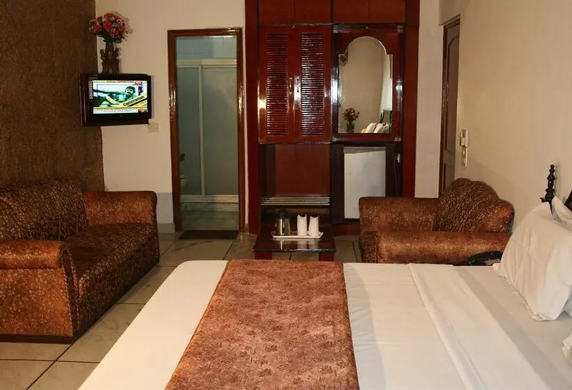 Fotos del hotel Rahul Palace:  9