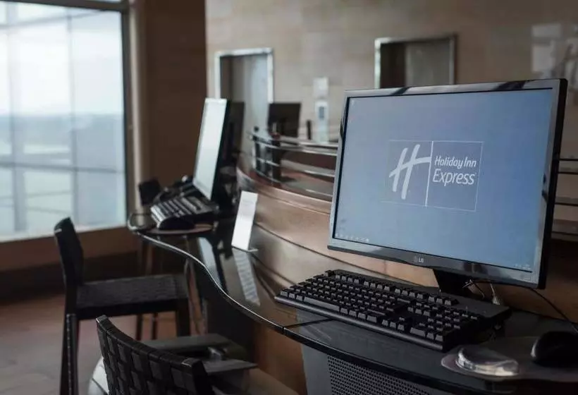 Fotos del hotel Holiday Inn Express  Puerto Montt  Patagonia:  11