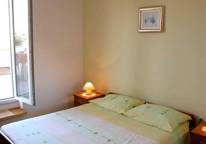 Fotos del hotel Apartman Marina Ii:  10