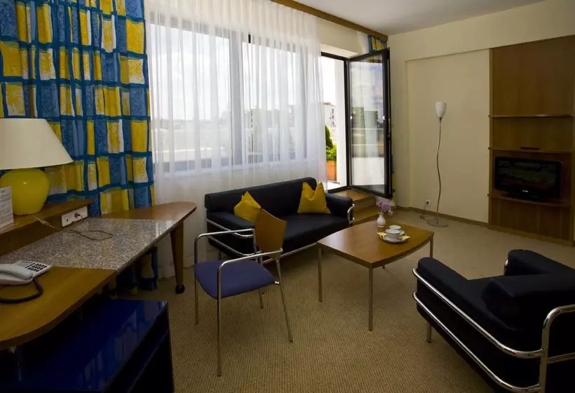 Fotos del hotel Starlight Suites Hotel:  6