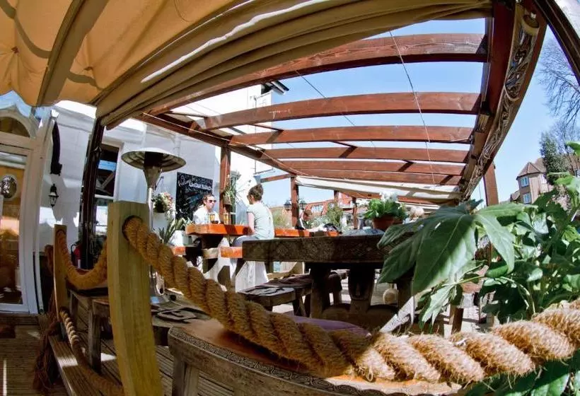 Fotos del hotel Urban Beach:  5