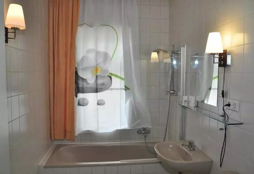 Fotos del hotel Pension Leipzig Georgplatz:  3