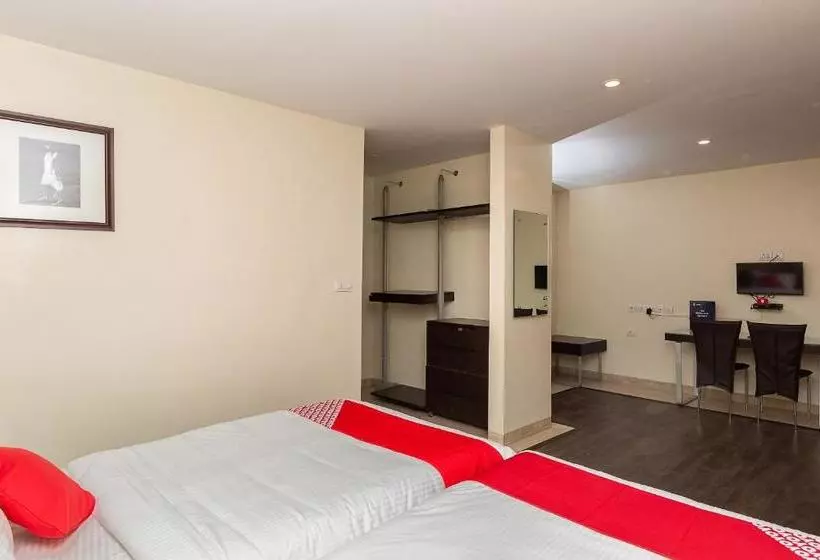 Fotos del hotel Vaccinated Staff Collection O 79149 Grace Residency Rk Salai:  11