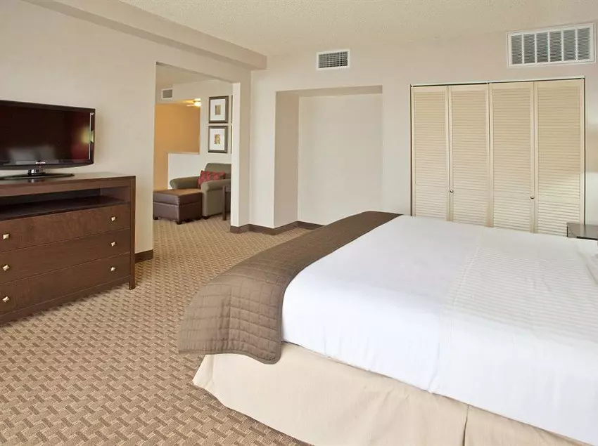 Fotos del hotel Ramada By Wyndham Phoenix Midtown:  16