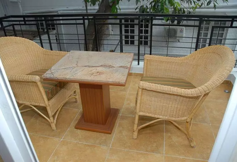 Fotos del hotel Brunton Aster:  2