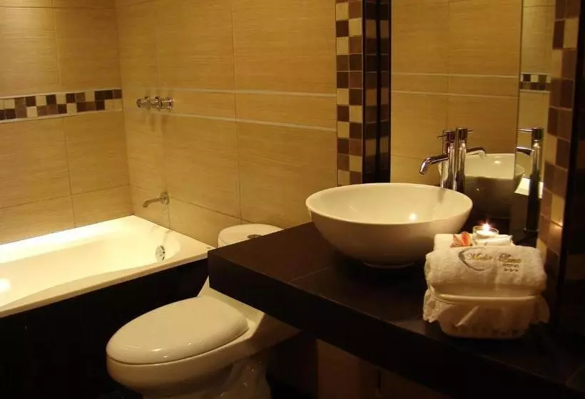 Fotos del hotel Hostal Media Luna:  3